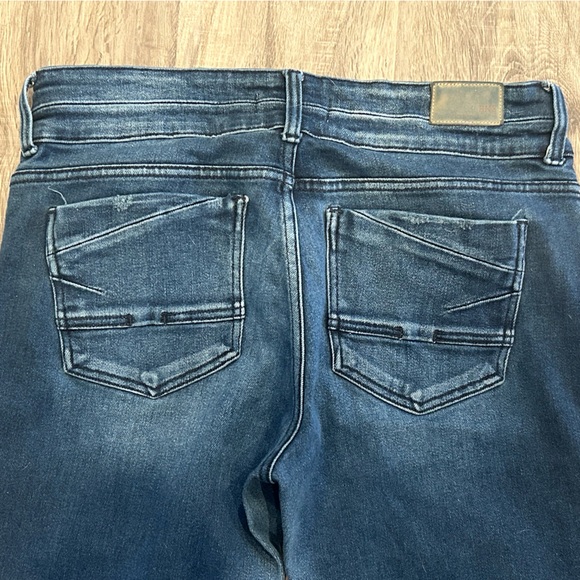 Women’s BKE Peyton 30R - Picture 5 of 7